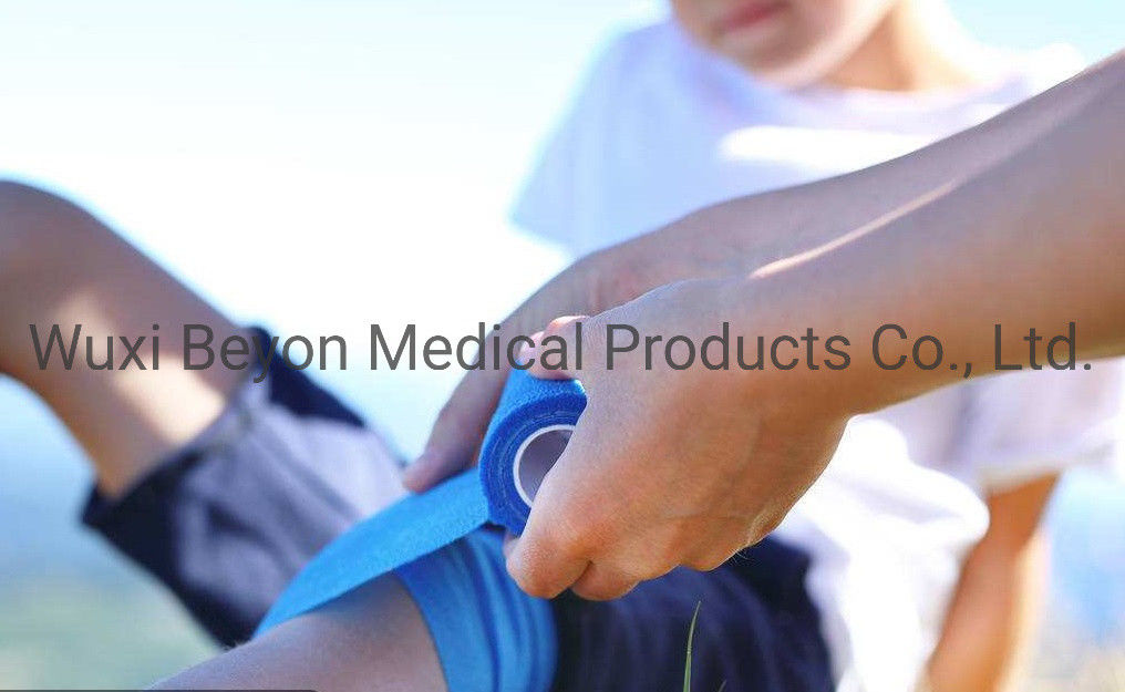 Red Non Woven Cohesive Bandage Medical Compression Self-Adhering Flexible Protect Body Parts